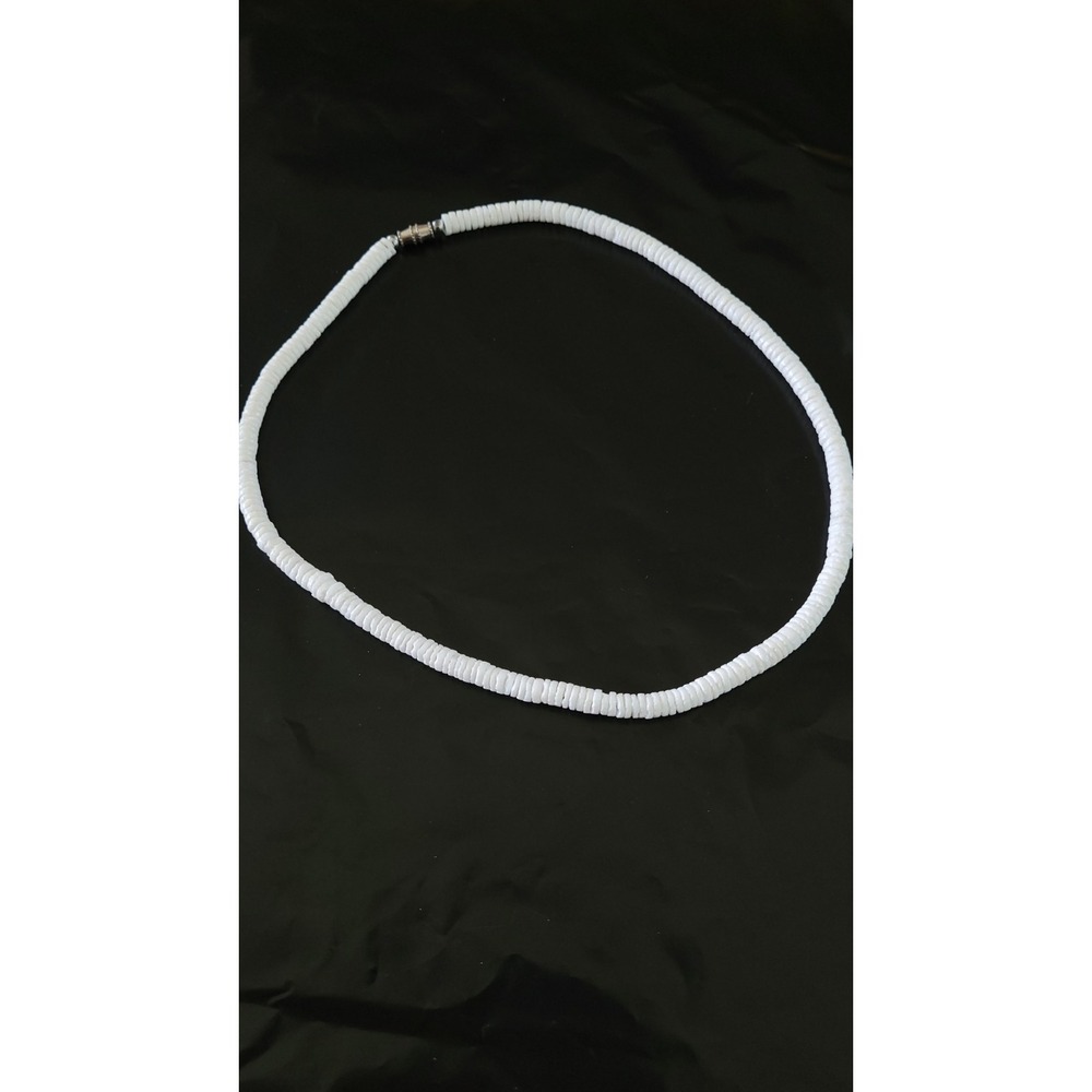 White Shell Heishi Disc Bead Necklace Magnetic Clasp Coastal Boho 18in 23g